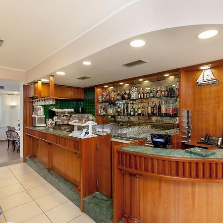 Hotel Chiar Di Luna Senigallia Exterior photo