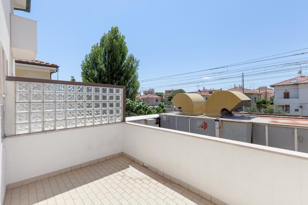 Hotel Chiar Di Luna Senigallia Room photo