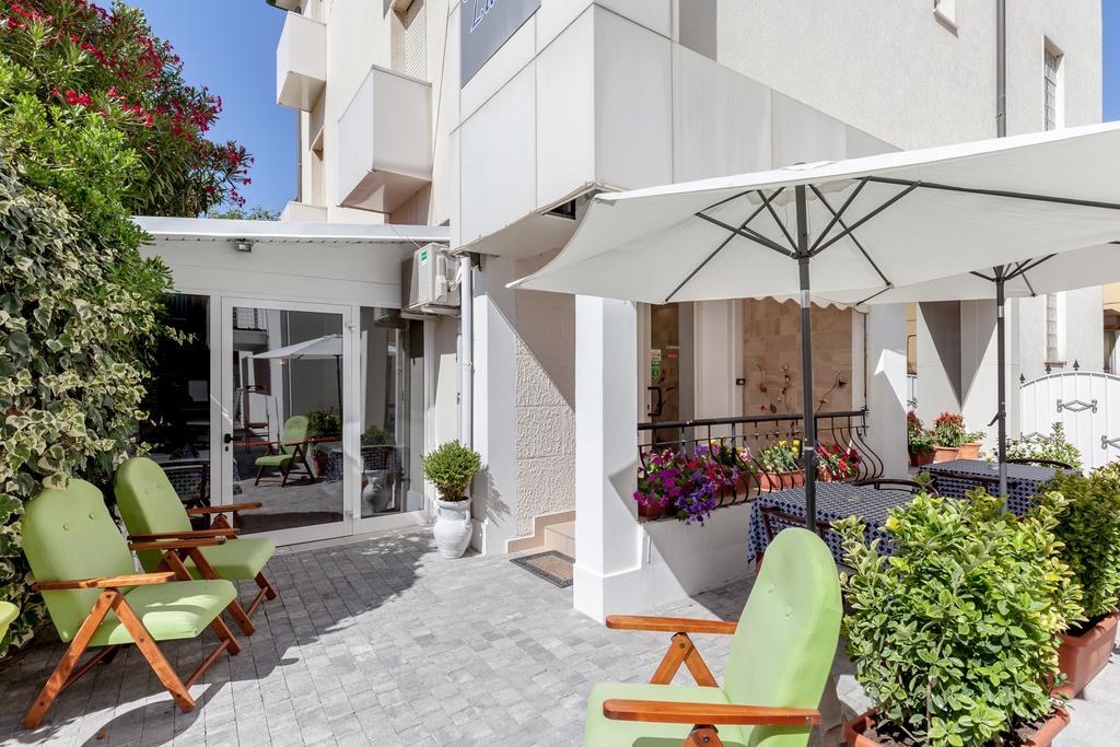 Hotel Chiar Di Luna Senigallia Exterior photo