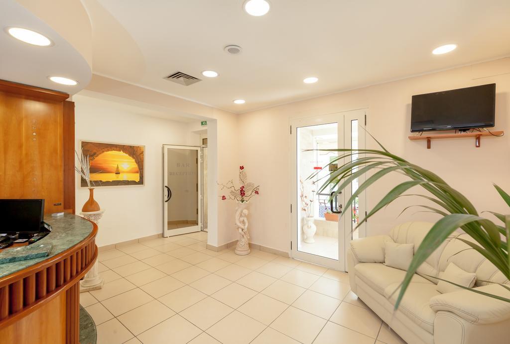 Hotel Chiar Di Luna Senigallia Exterior photo